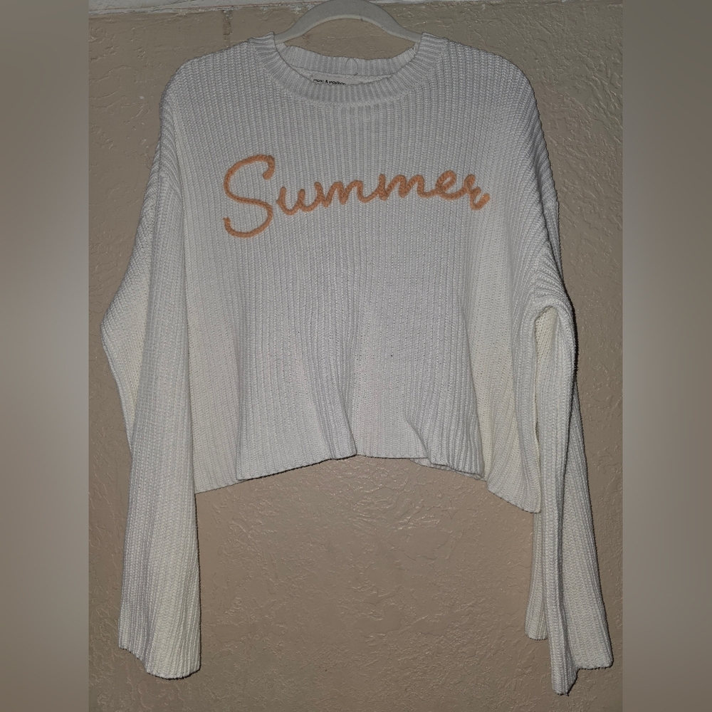 Moon & Madison Cropped Sweater
